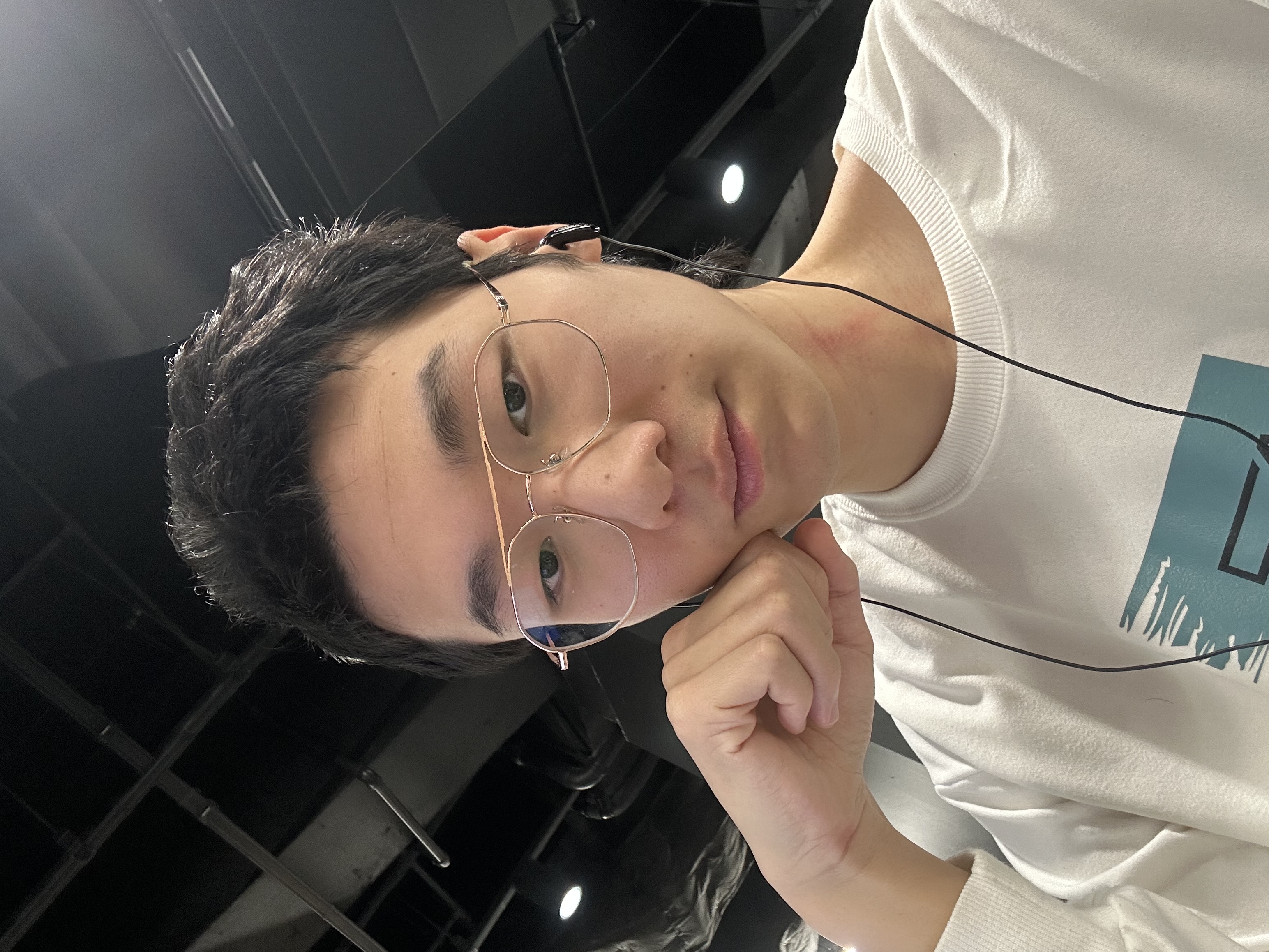 Portrait of 何博涵